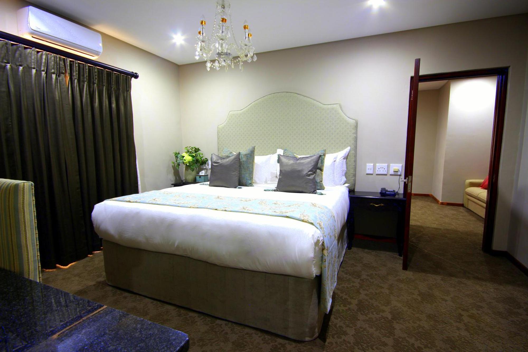 La Villa Spa Mbombela Exterior photo