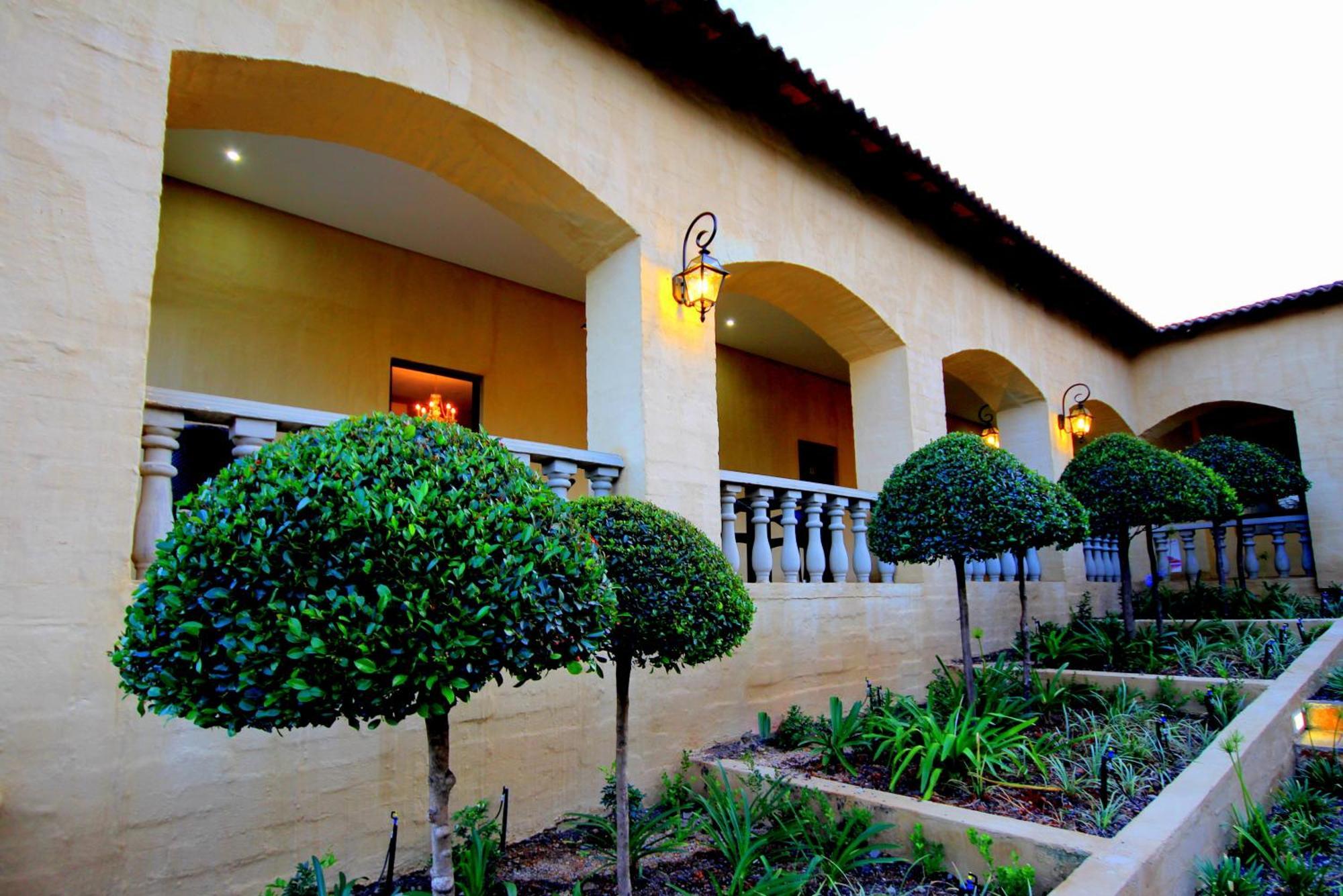 La Villa Spa Mbombela Exterior photo
